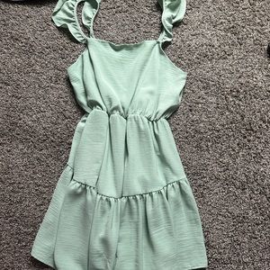 green dress